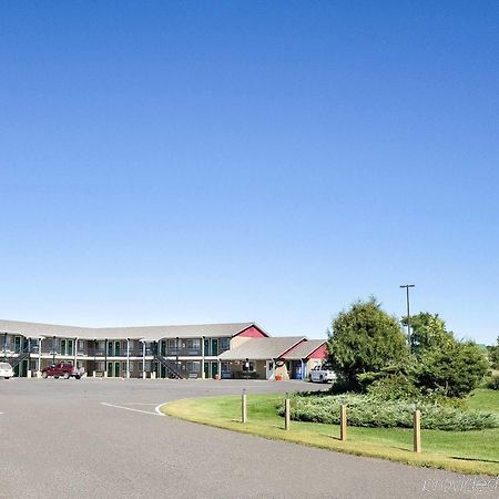 Rodeway Inn Pine River Exterior photo